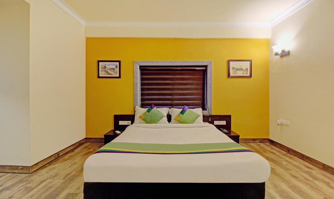 Treebo Asl Prime, Near Ballygunge Railway Station Calcutá Exterior foto